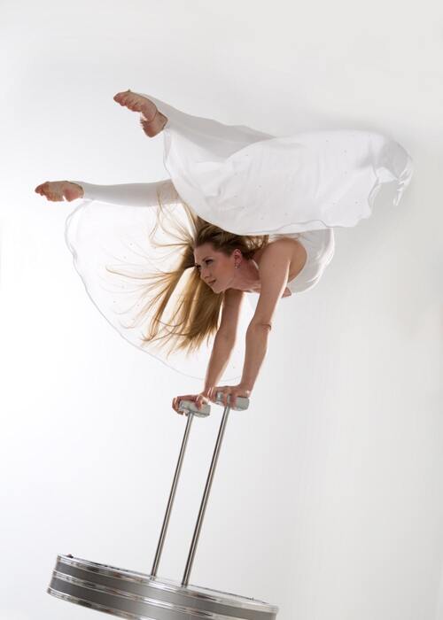handstand show act vision stuttgart