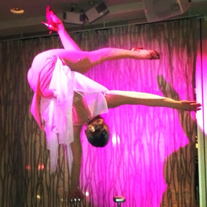 Marina Skulditskaya beim Show-Auftritt zur Geburtstagsparty der Bar 5 in Stuttgart