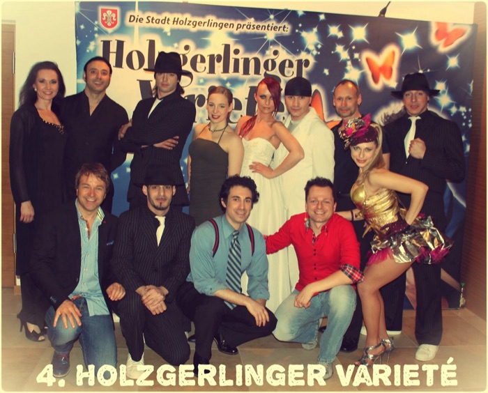 Marina Skulditskaya als Überraschungskünstlerin mit dem Showact "Butterfly" beim 4. Holzgerlinger Varieté