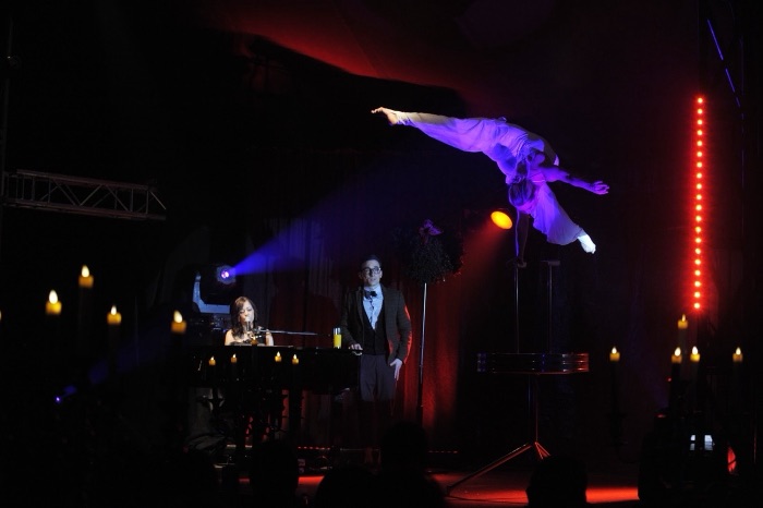 Marina Skulditskaya beim Diner Spectacle von Das Zelt in Zürich