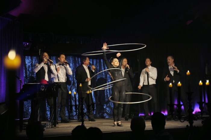 Marina Skulditskaya beim Diner Spectacle von Das Zelt in Zürich