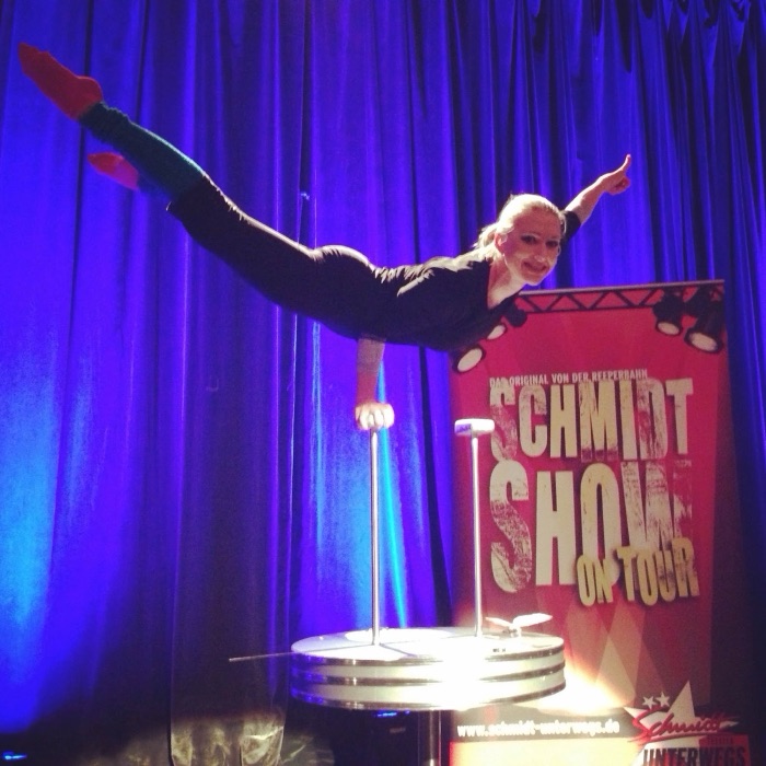 Marina Skulditskaya mit dem Schmidt Theater Tivoli on Tour im Savoy Theater Düsseldorf