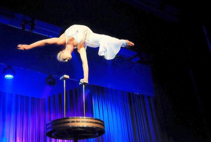 Marina Skulditskaya bei der Varieté-Gala in der Steverhalle Senden