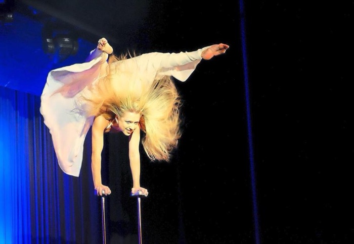 Marina Skulditskaya bei der Varieté-Gala in der Steverhalle Senden
