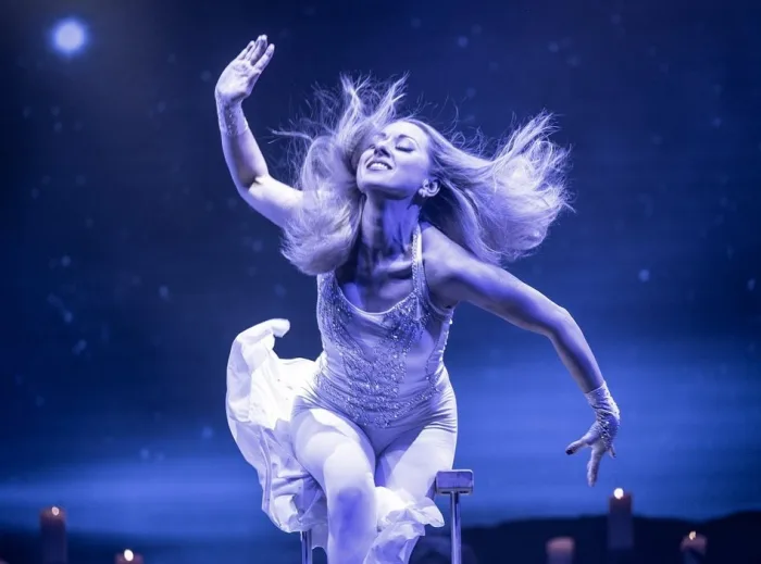 Marina Skulditskaya performing her handstand show act in the show Ananda at Winter Varieté Fulda