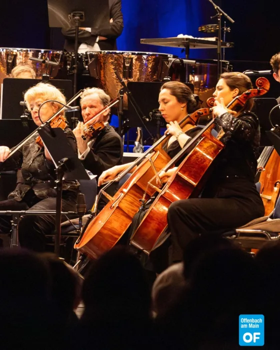 Marina Skulditskaya beim Neujahrskonzert 2026 im Capitol Theater Offenbach mit dem Capitol Symphonieorchester