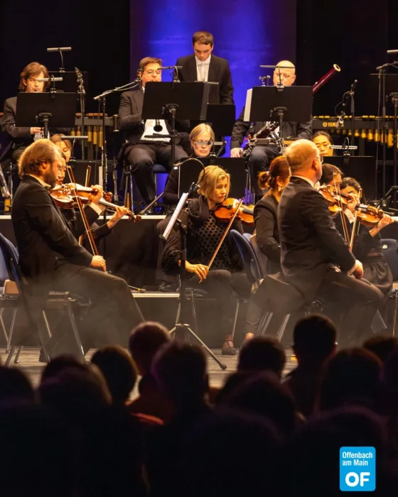 Marina Skulditskaya beim Neujahrskonzert 2026 im Capitol Theater Offenbach mit dem Capitol Symphonieorchester