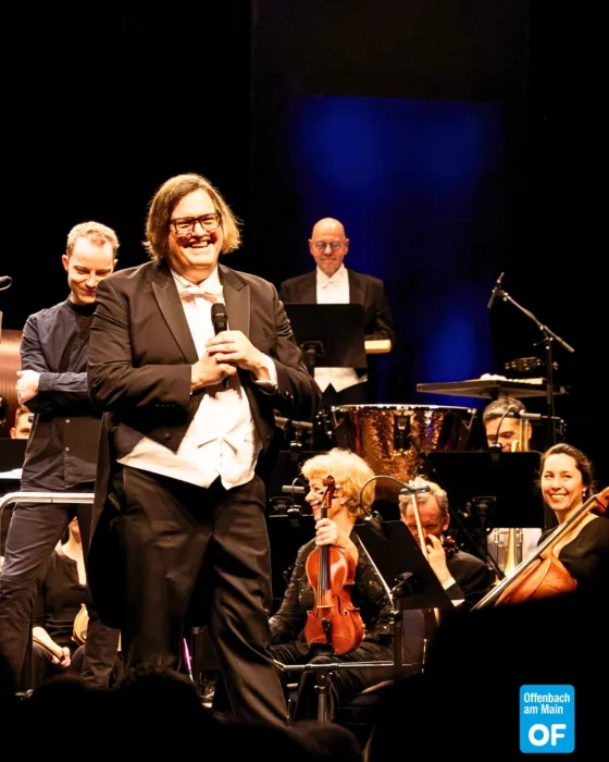 Marina Skulditskaya beim Neujahrskonzert 2026 im Capitol Theater Offenbach mit dem Capitol Symphonieorchester